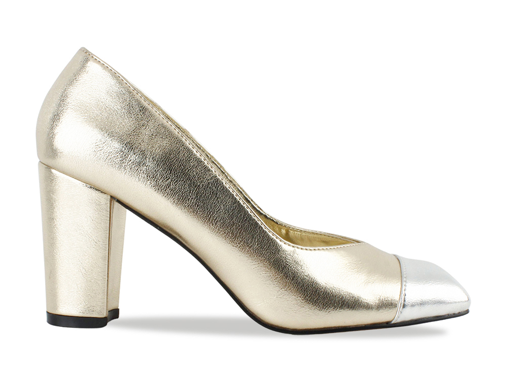 Contrast Cap Toe Block Heel Pump 2