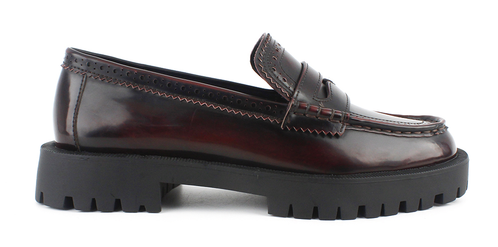 Brogue Lug Sole Penny Loafers 2