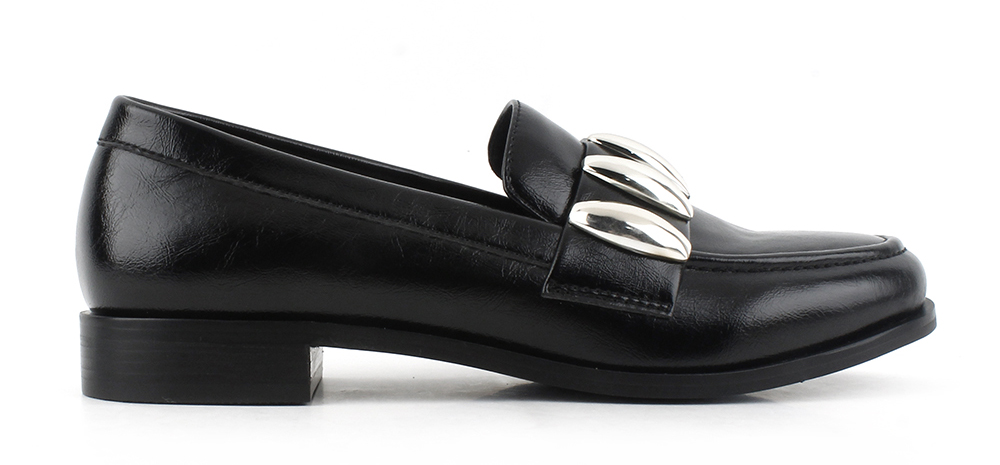 Metal Hardware Accent Flat Loafers 2