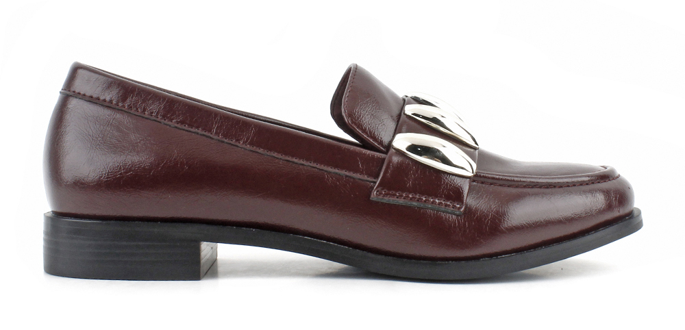 Metal Hardware Accent Flat Loafers
