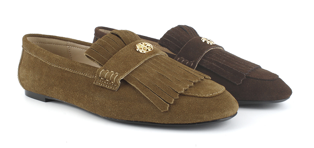 Metal Emblem Kiltie Fringe Flat Loafers 3