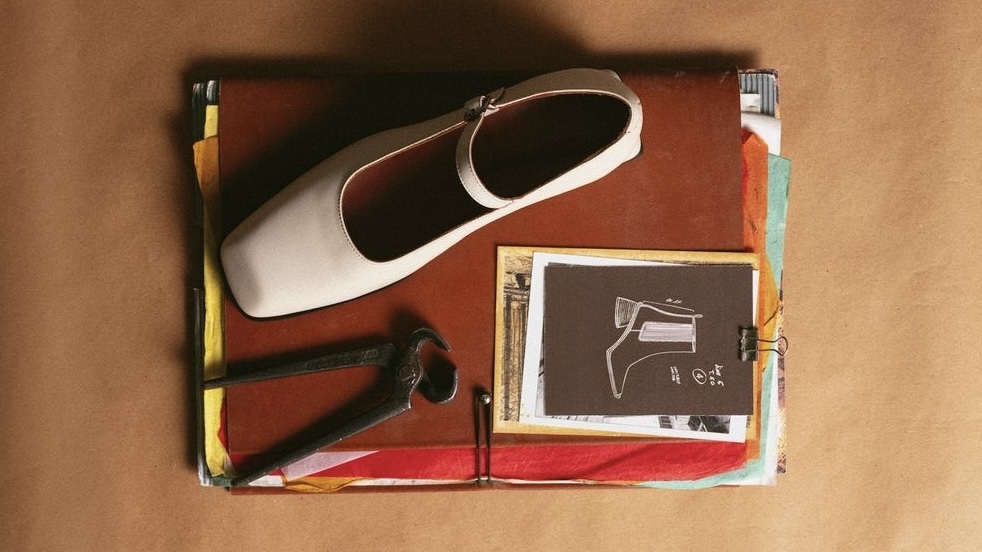 Private Label Shoes: How to Start Your Own Footwear Brand